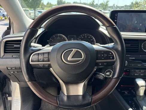 Used 2022 Lexus RX 350L Premium w/ Premium Package AWD/4WD image 18