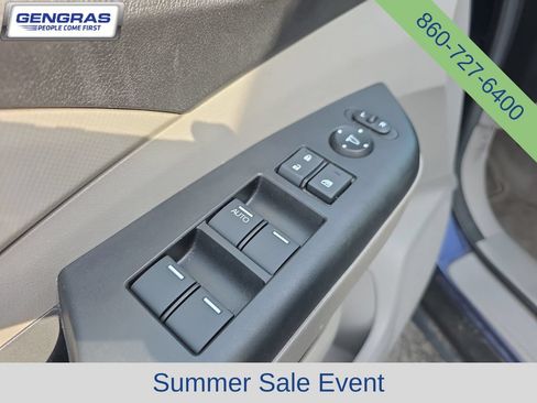Used 2012 Honda CR-V LX image 19