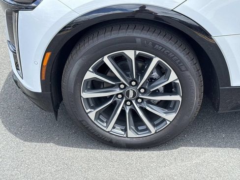 New 2026 Cadillac Lyriq Sport w/ LPO, Floor Liner Package AWD/4WD image 7