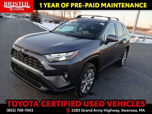 Certified 2022 Toyota RAV4 XLE Premium image 3