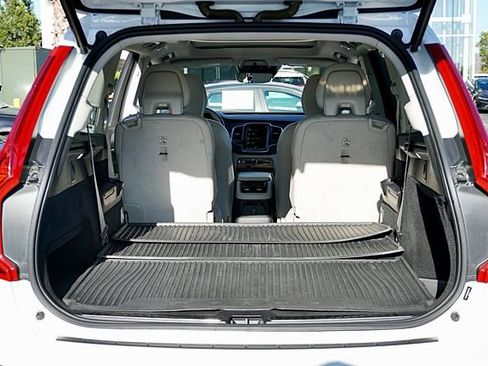 Used 2022 Volvo XC90 T8 Inscription Expression w/ Advanced Package AWD/4WD image 13
