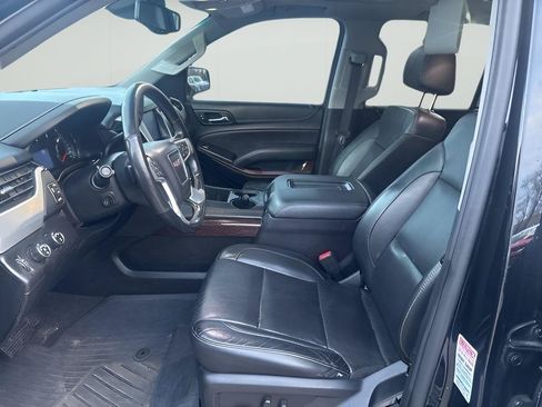 Used 2019 GMC Yukon SLT w/ Premium Edition AWD/4WD image 39