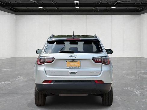 Certified 2025 Jeep Compass Limited AWD/4WD image 4