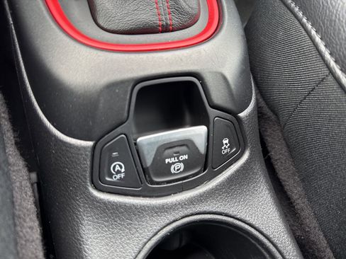 Used 2017 Jeep Compass Trailhawk image 25