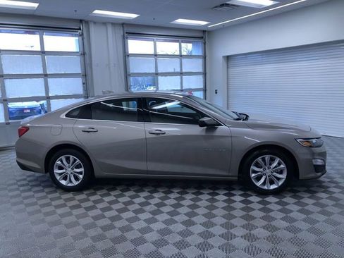 Used 2024 Chevrolet Malibu LT image 35