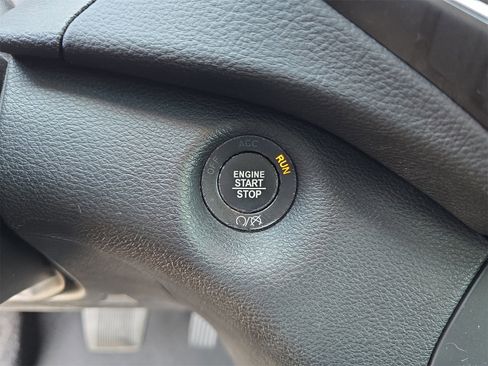 Used 2021 Jeep Cherokee Latitude Plus image 24