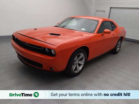 Used 2021 Dodge Challenger SXT w/ Driver Convenience Group RWD image 1