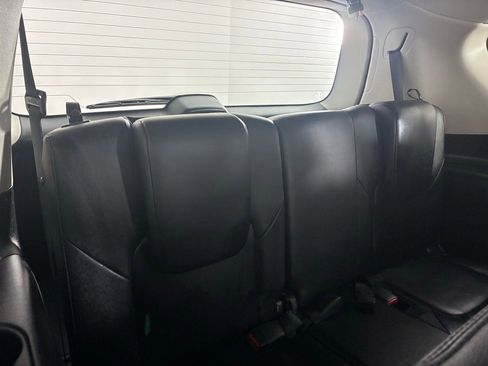 Used 2024 Nissan Armada SL w/ Captain's Chairs Package image 34