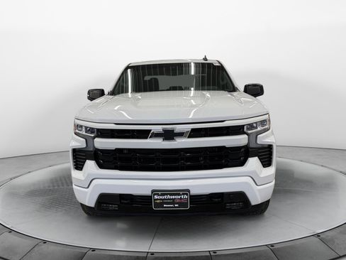 Used 2024 Chevrolet Silverado 1500 RST AWD/4WD image 7