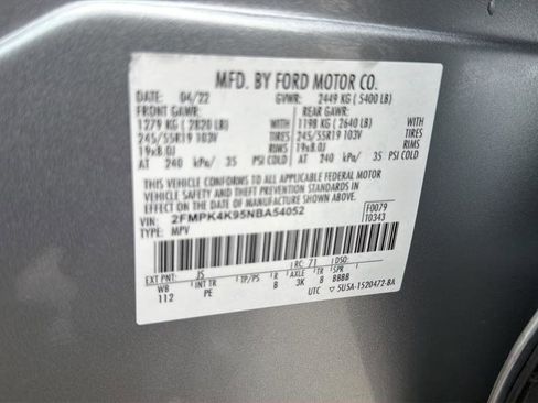 Used 2022 Ford Edge Titanium w/ Equipment Group 301A AWD/4WD image 21
