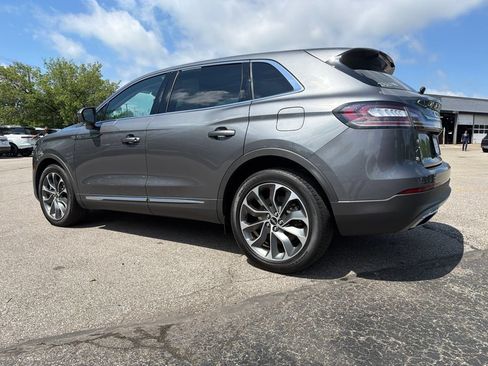 Used 2023 Lincoln Nautilus Reserve AWD/4WD image 9