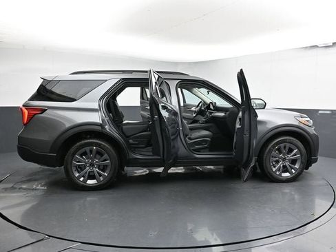 New 2026 Ford Explorer Active w/ Active Comfort Package image 34