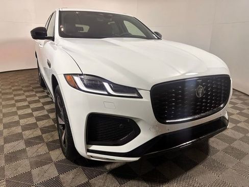 New 2026 Jaguar F-PACE R-Dynamic S image 3