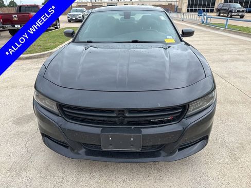 Used 2022 Dodge Charger SXT w/ Blacktop Package RWD image 2