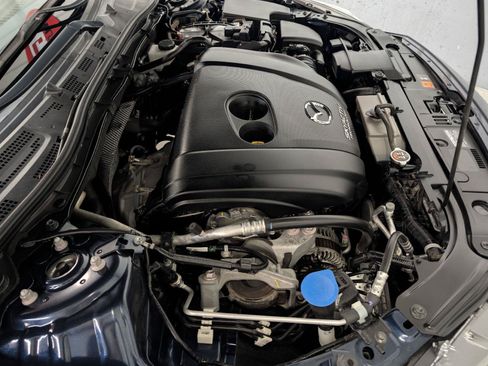 Used 2018 MAZDA MAZDA3 Touring FWD image 60