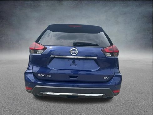 Used 2020 Nissan Rogue SV FWD image 10