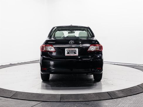 Used 2013 Toyota Corolla LE image 9