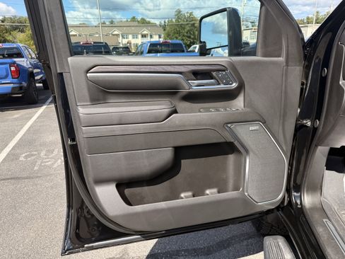 Certified 2024 Chevrolet Silverado 2500 LTZ w/ LTZ Plus Package image 11