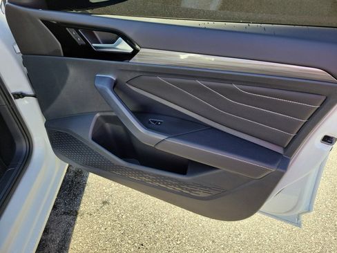 Certified 2023 Volkswagen Jetta SEL image 35