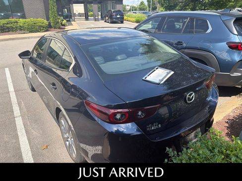 Used 2023 MAZDA MAZDA3 s FWD image 3