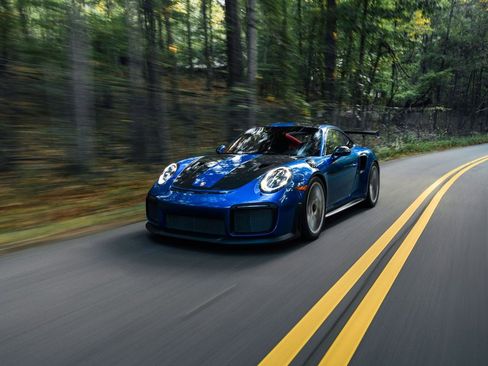 Used 2018 Porsche 911 GT2 RS image 1