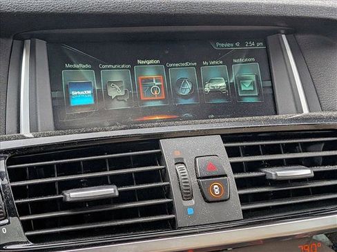 Used 2017 BMW X3 xDrive28i image 9