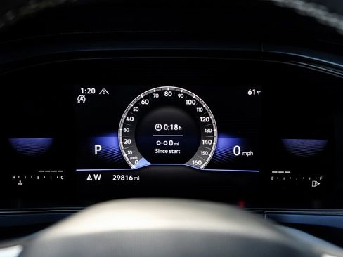 Used 2023 Volkswagen Taos SE image 29