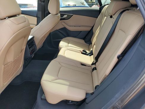 Used 2023 Audi Q8 Premium Plus w/ Premium Plus Package image 15