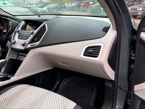 Used 2013 GMC Terrain SLE image 17