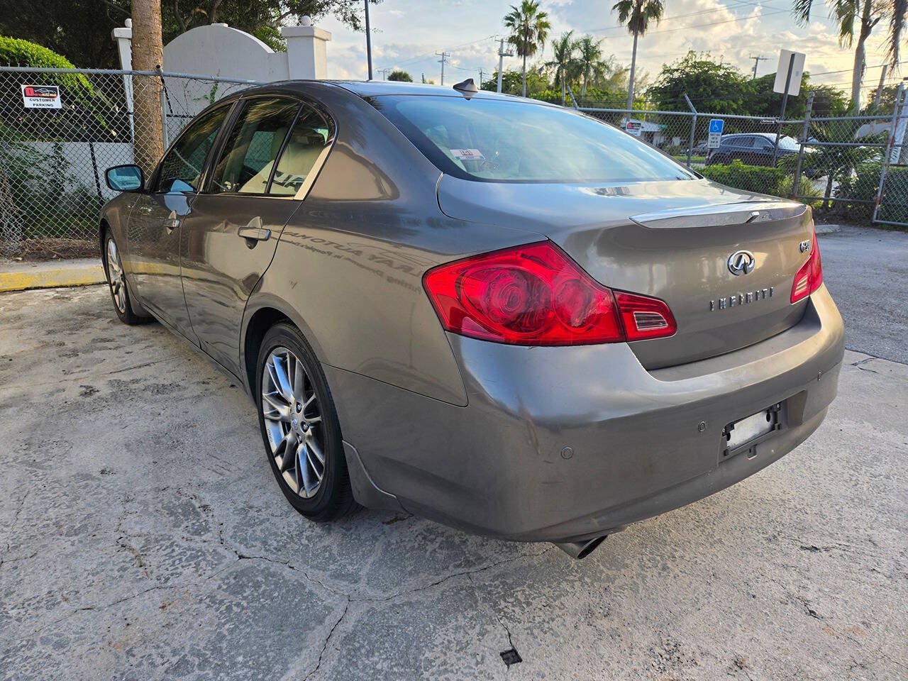 Used 2012 INFINITI G37 Journey w/ Premium Pkg RWD image 7