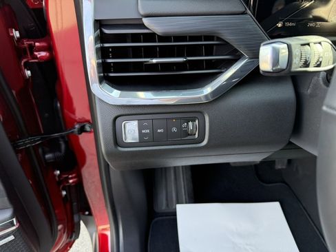 New 2026 GMC Acadia Elevation AWD/4WD image 15