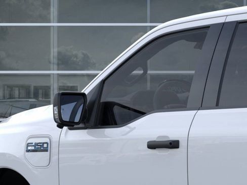 New 2025 Ford F150 Lightning XLT image 20