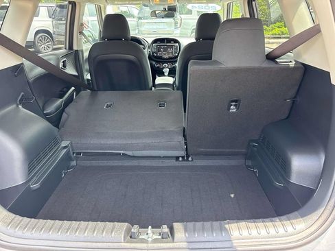 Used 2024 Kia Soul FWD image 20
