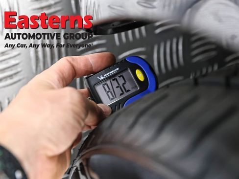 Used 2018 Tesla Model 3 Long Range image 21