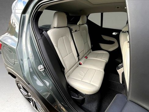 New 2026 Volvo XC40 B5 Ultra w/ Climate Package image 10