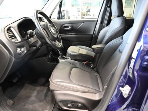 Used 2019 Jeep Renegade Limited w/ LED Lighting Group AWD/4WD image 9