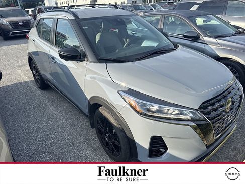 Certified 2024 Nissan Kicks SR w/ SR Premium Package FWD image 1