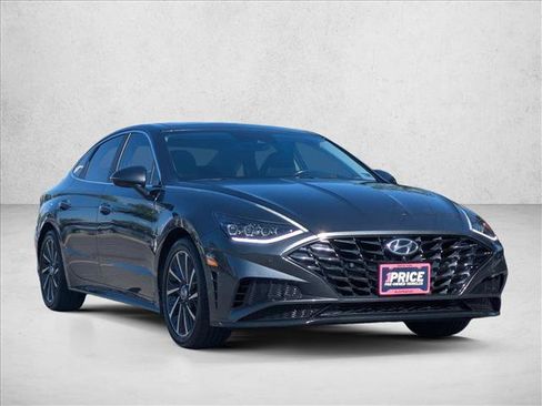 Used 2022 Hyundai Sonata Limited FWD image 3