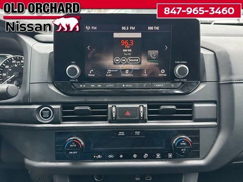 Used 2024 Nissan Pathfinder S AWD/4WD image 16