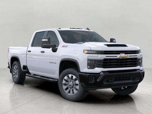 Used 2026 Chevrolet Silverado 2500 Custom w/ Custom Value Package AWD/4WD image 1