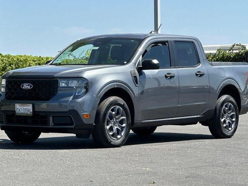 Used 2025 Ford Maverick XLT FWD image 8