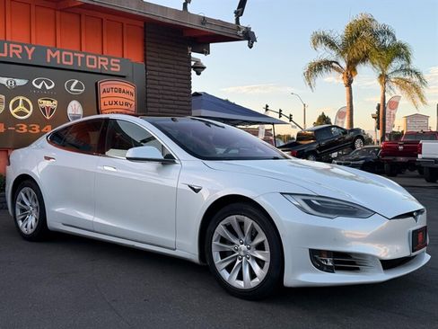 Used 2018 Tesla Model S 75D AWD/4WD image 20