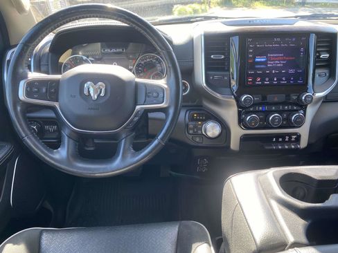 Used 2019 RAM 1500 Laramie AWD/4WD image 12
