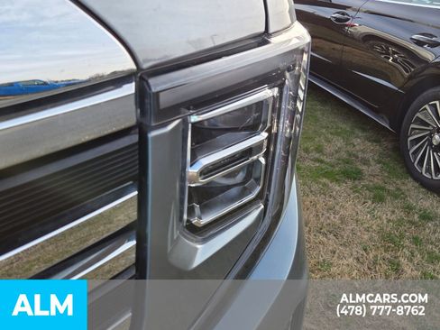 Used 2023 GMC Sierra 1500 SLT w/ SLT Premium Package image 22