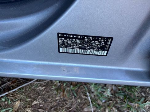 Used 2025 Volkswagen Jetta SE image 28