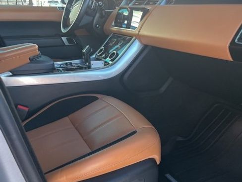 Used 2019 Land Rover Range Rover Sport Supercharged image 12