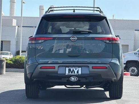 New 2026 Nissan Pathfinder Platinum w/ Cargo Package AWD/4WD image 5