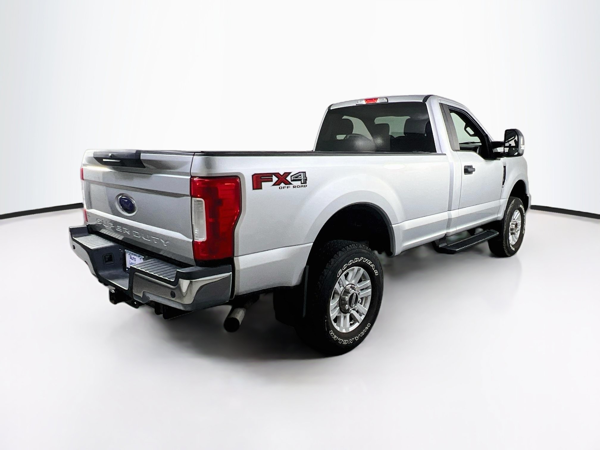 Used 2019 Ford F250 XLT w/ XLT Value Package AWD/4WD image 5