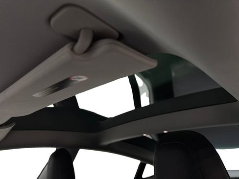 Used 2023 Tesla Model 3 Standard Range RWD image 63