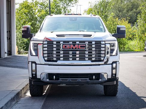Used 2024 GMC Sierra 2500 Denali w/ Denali Reserve Package AWD/4WD image 9